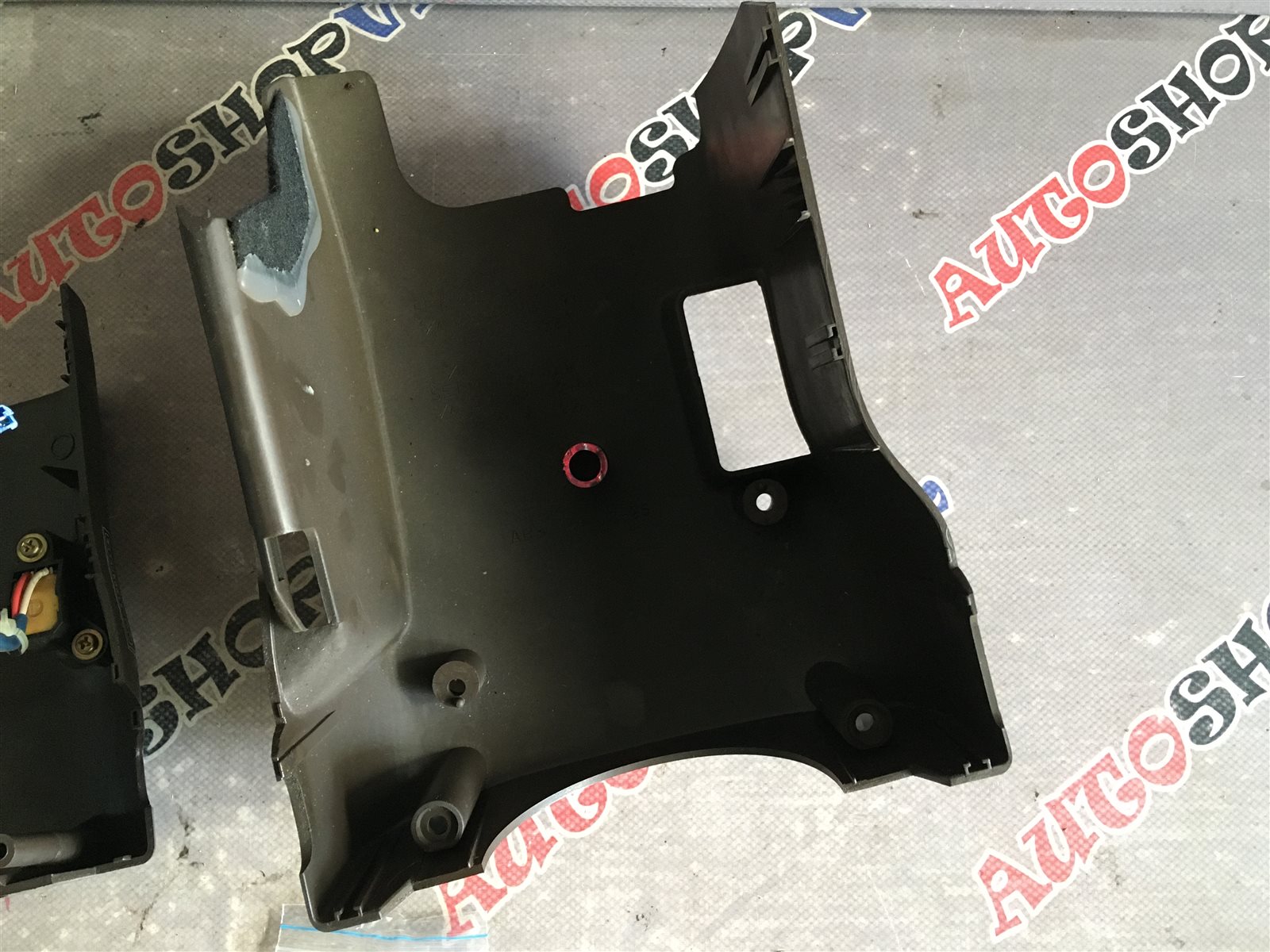 Кожух рулевой колонки CAMRY PROMINENT 01.1991 VZV30 1VZFE