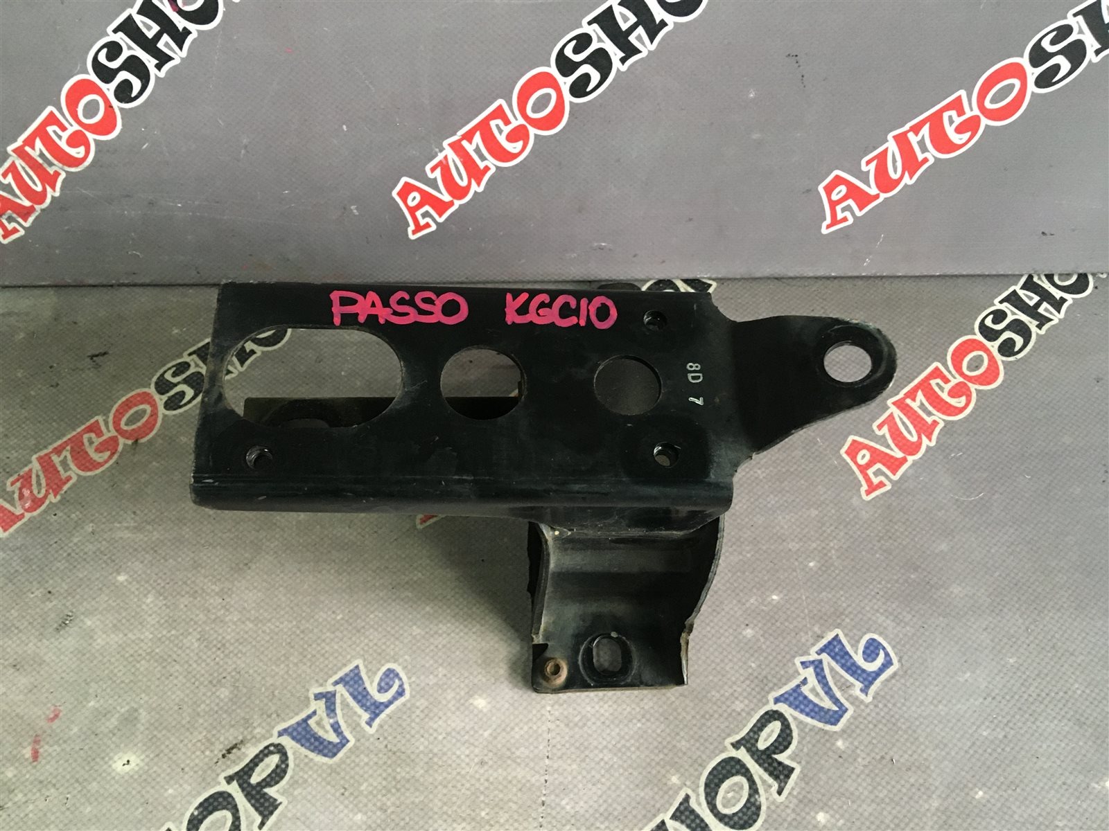 Подушка двигателя левая TOYOTA PASSO 04.2008 KGC10 1KRFE 12306-B1030 контрактная