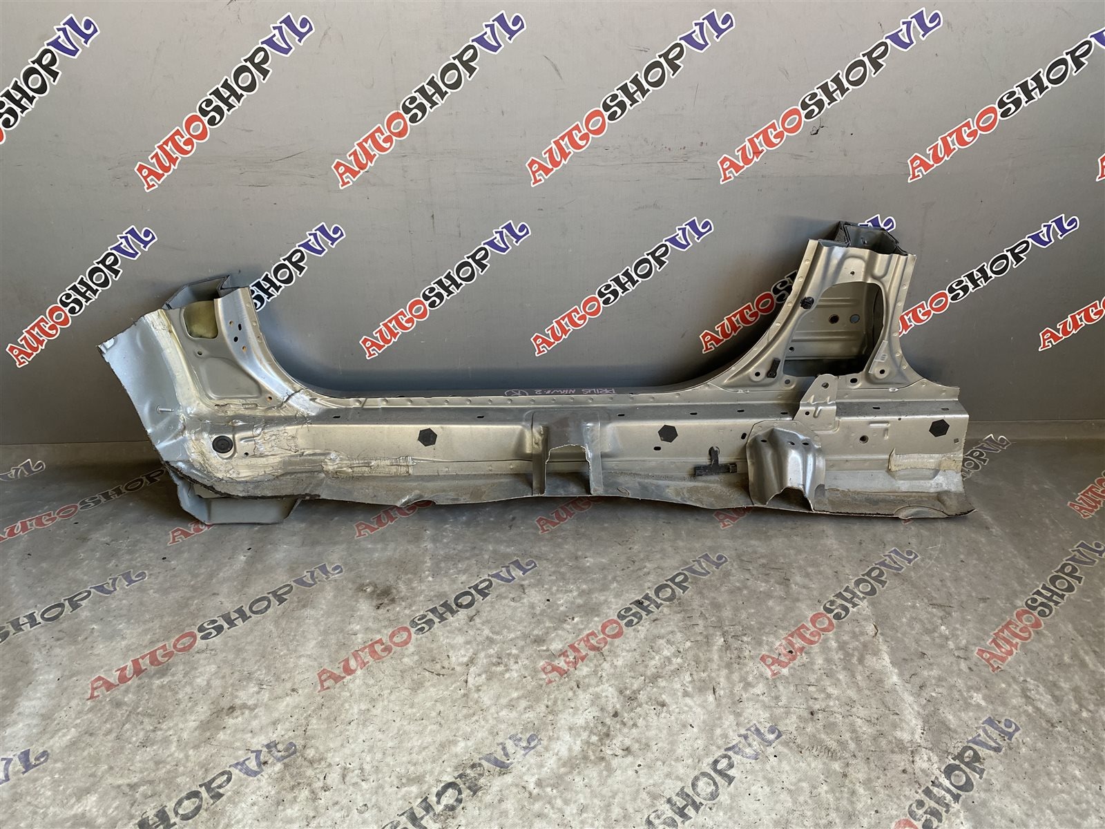 Порог кузова передний правый TOYOTA PRIUS NHW11 1NZFXE