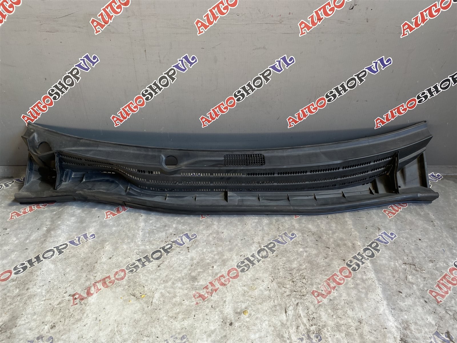 Решетка под дворники TOYOTA SAI 01.2010 AZK10 2AZFXE 55708-75010 контрактная