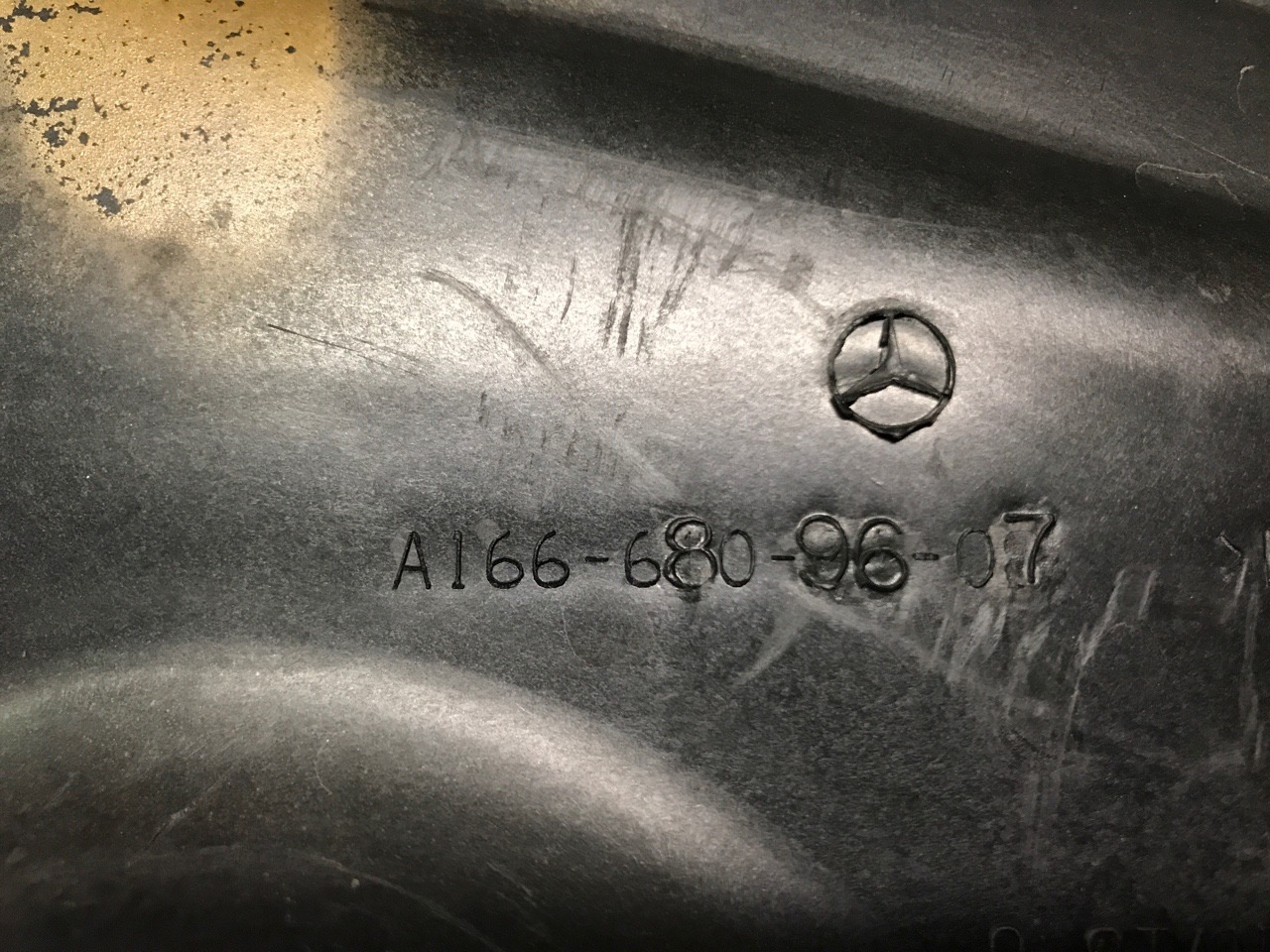 Защита днища правая Mercedes-Benz GLE-Class W166
