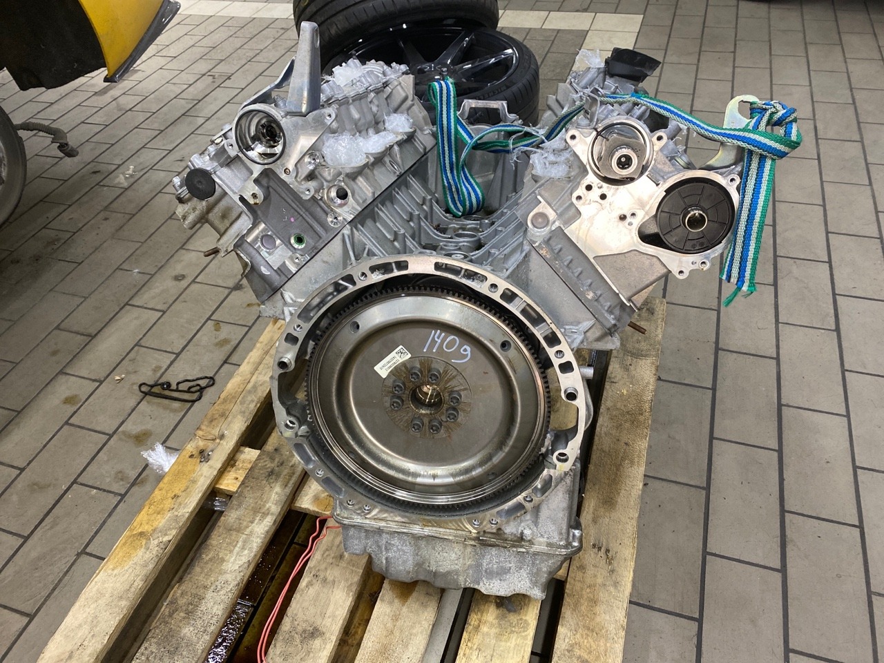 Двигатель GLS-Class 2017 X166 M157982