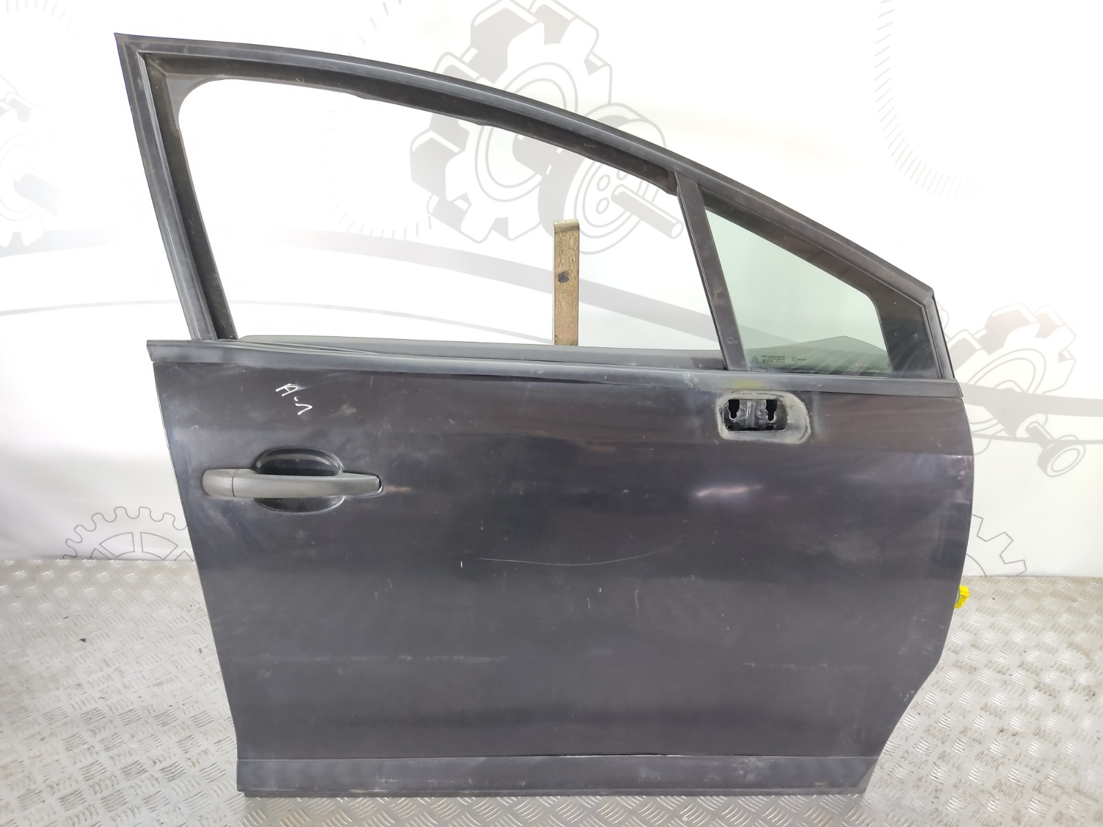 Дверь передняя правая Citroen C4 2005 1.6 i контрактная