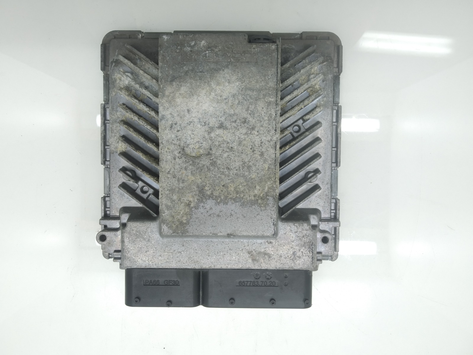 Блок управления двигателем Volkswagen Passat B6 2.0 TDi