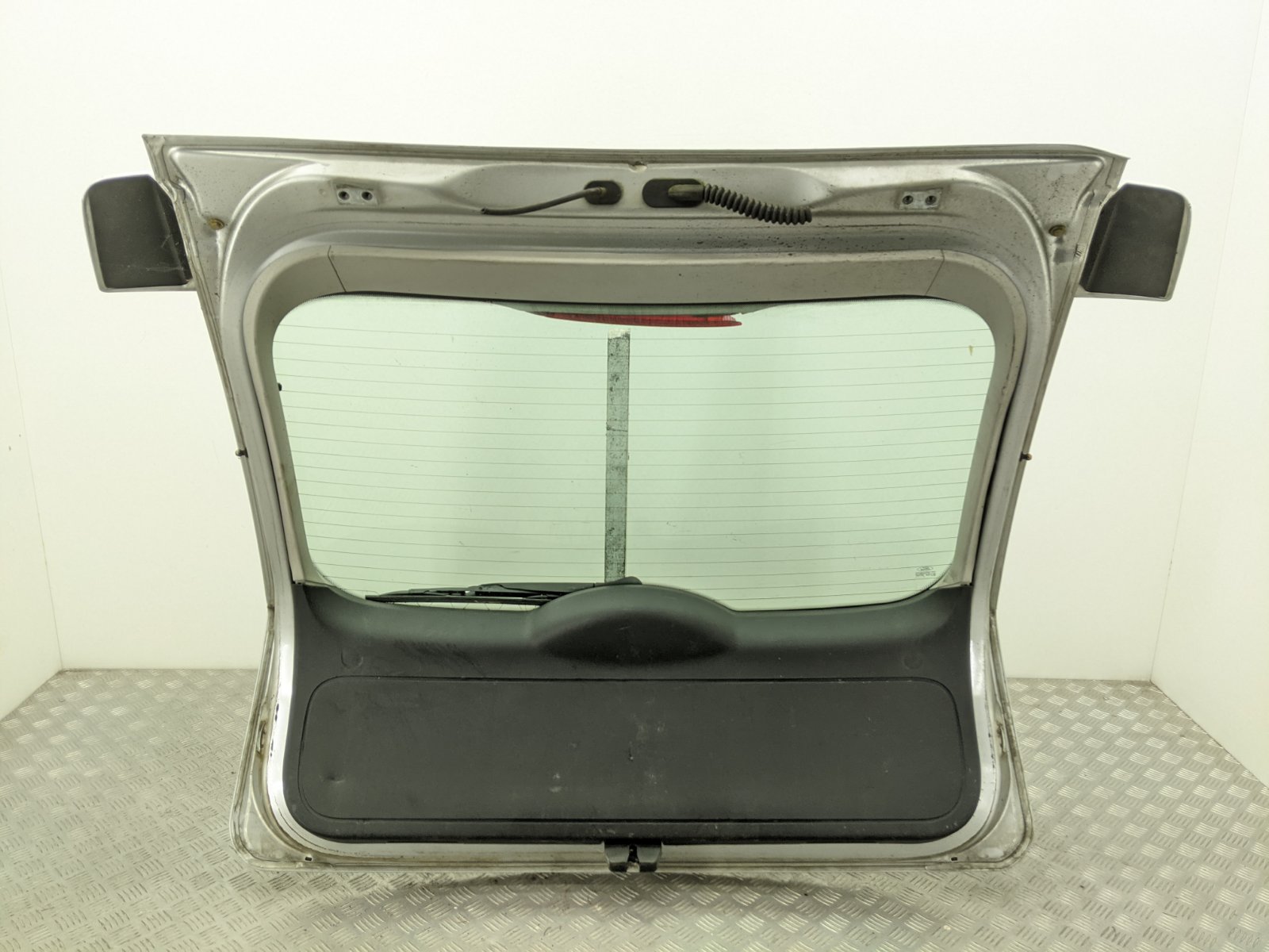 Крышка багажника Focus 2005 1.8 TDCi