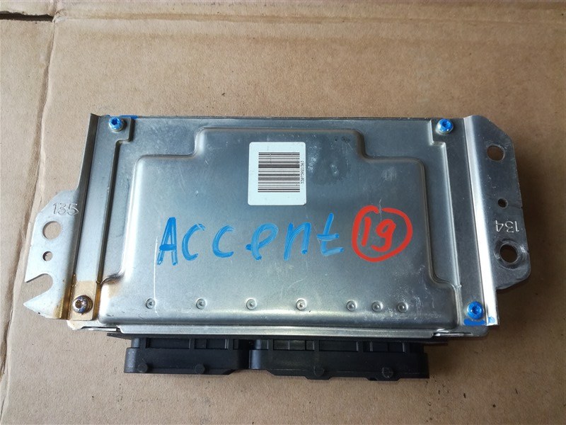 Блок управления двигателем ЭБУ Accent 2008 1.5 G4EC