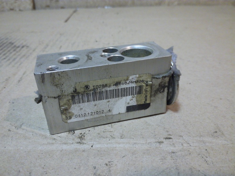 Клапан кондиционера Duster 1 2012 1.5 K9K884