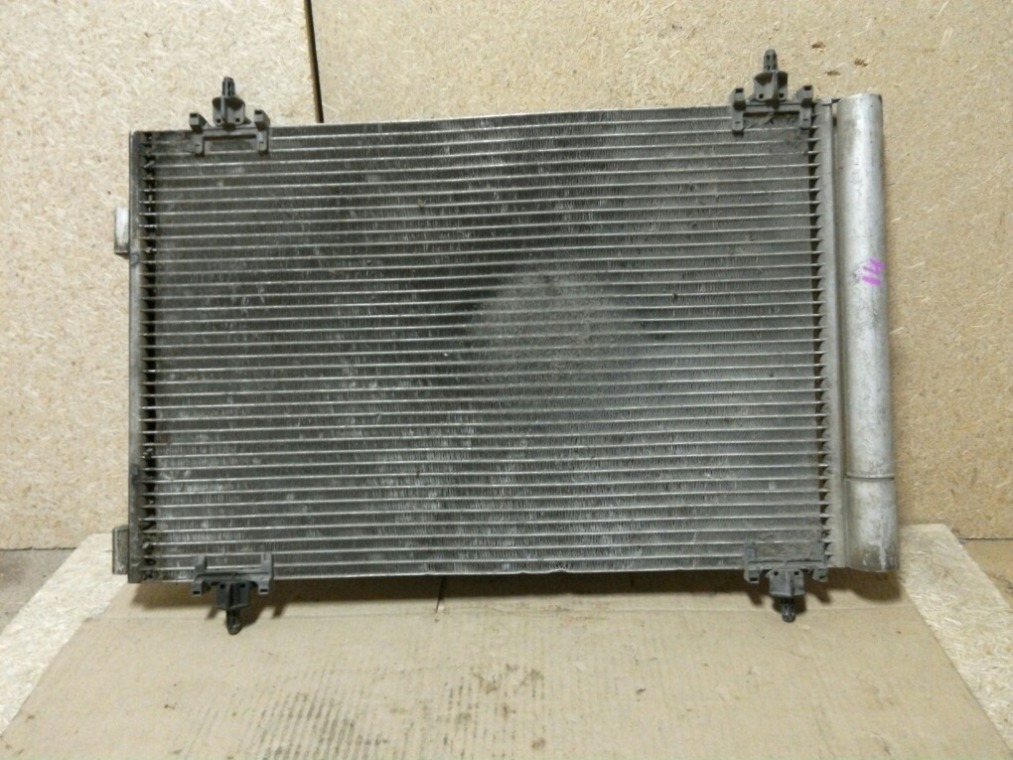 Радиатор кондиционера Peugeot 308 2008 1.6 EP6 9682531580 Б/У
