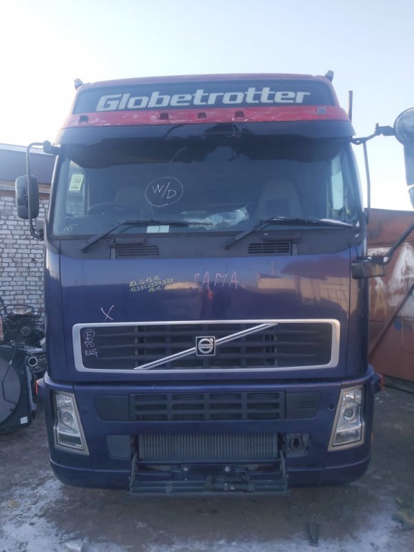 Кожух рулевой колонки VOLVO FH12 D12D 20360937 контрактная