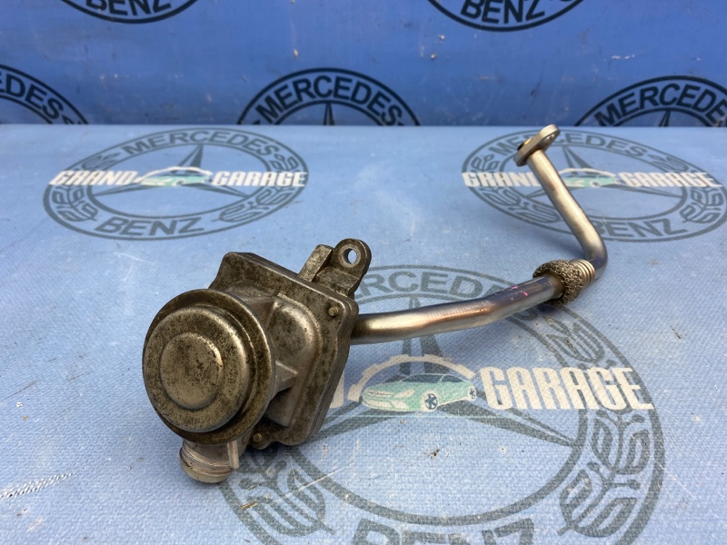 Клапан EGR левый Mercedes-Benz ML-Class W164 156.980 6.2 1561400960 контрактная