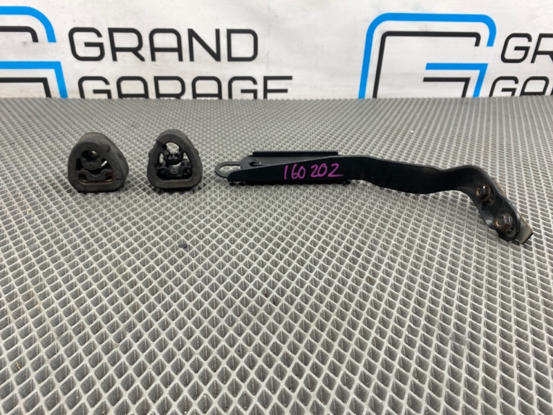 1121401609 фото. Рено сценик 1 патрубок турбины. Катализатор espace 4. Расширительный бачок mercedes w202. 202 112.