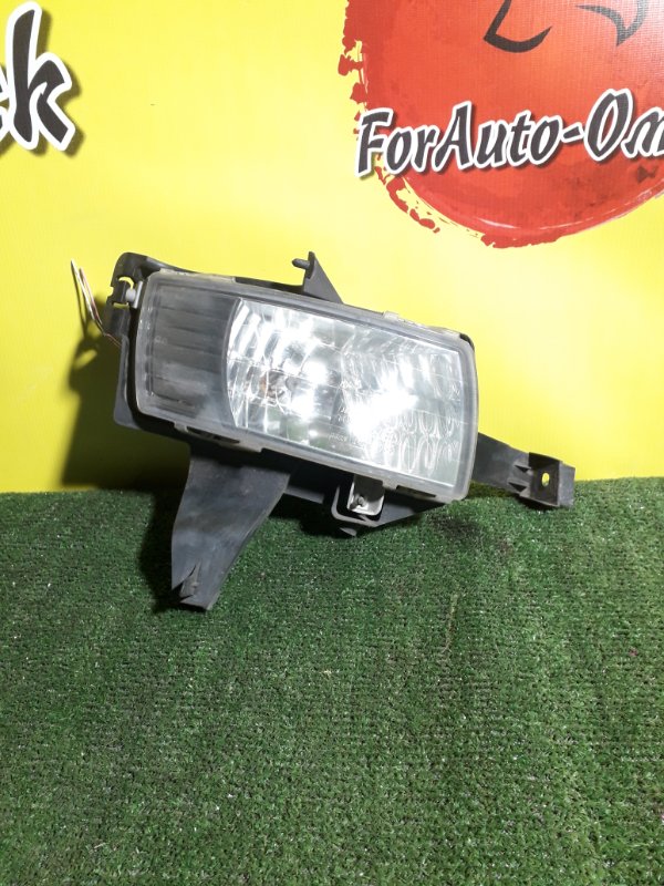 Туманка правая TOYOTA ALPHARD ANE10G 81211-12180 контрактная