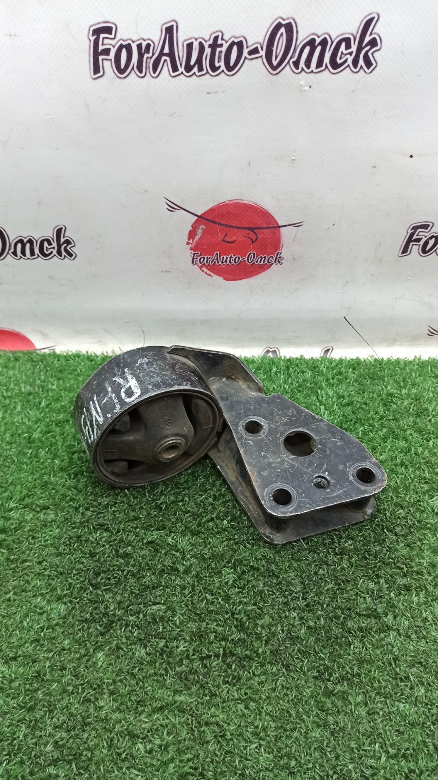 Подушка кпп NISSAN Sunny FB14 GA15DE 11220-0M000 Б/У