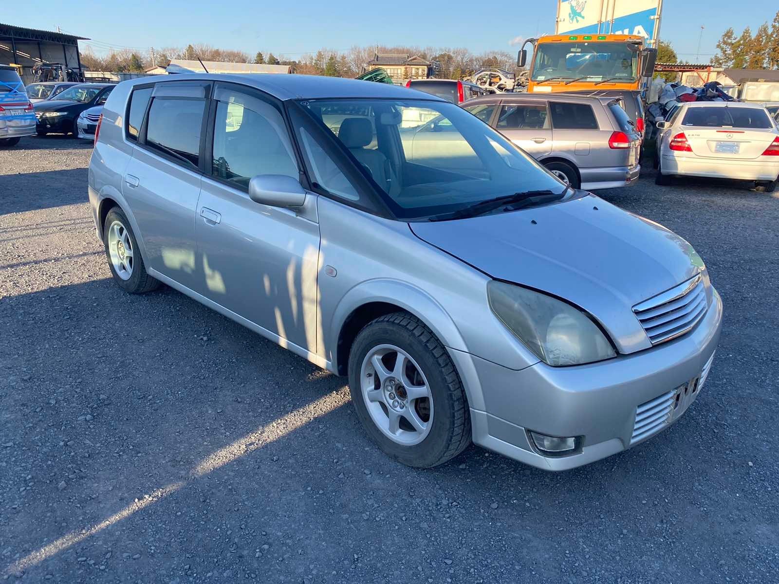 TOYOTA OPA 2000