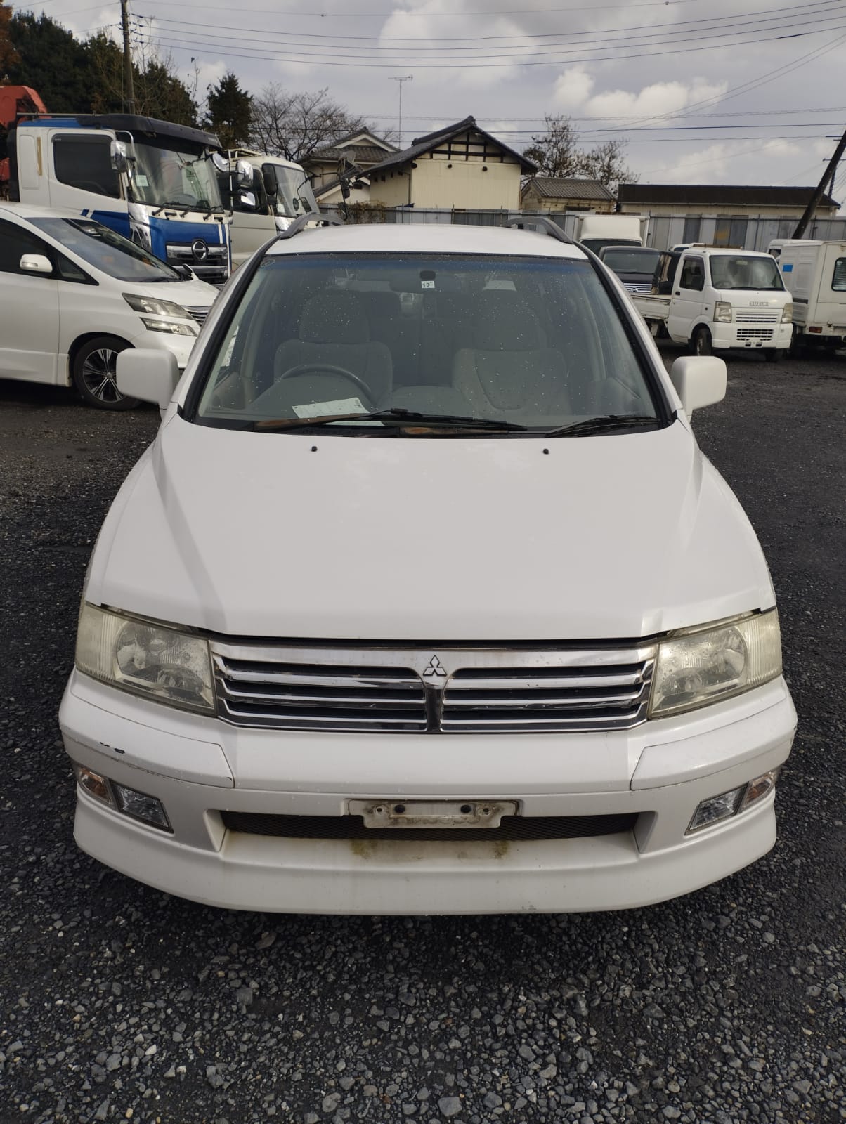 MITSUBISHI CHARIOT GRANDIS 1998