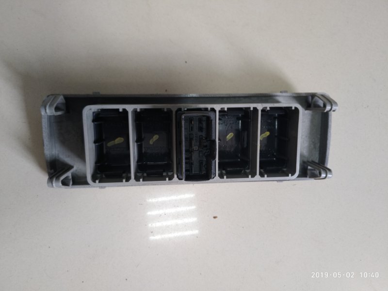 Панель переключателей FH12 2002-2008 FH D13B