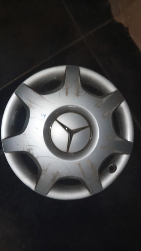 Комплект колпаков C-CLASS 2000-2008 W203.046 M 271 E 18 ML LR