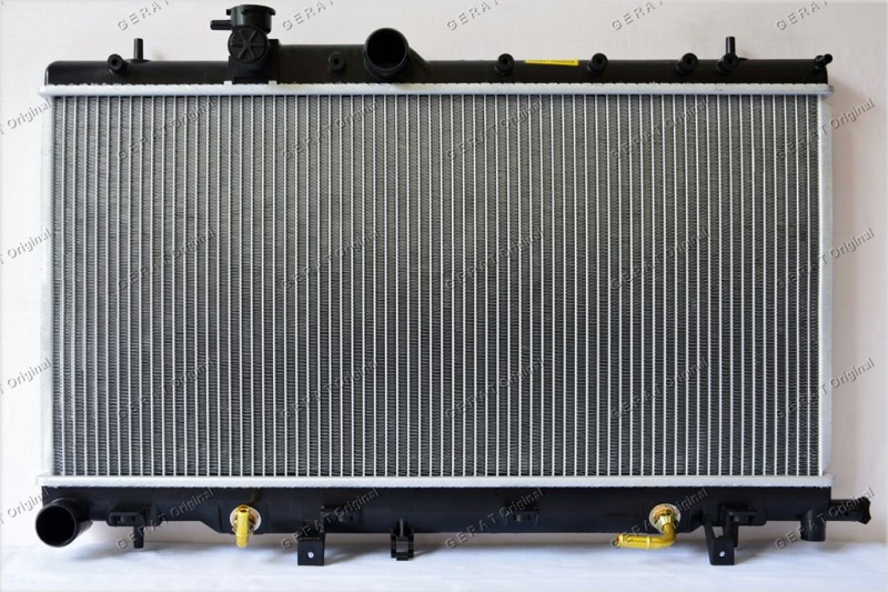 Радиатор охлаждения двигателя на SUBARU OUTBACK (Субару Оутбакk) (BE, BH, BL, BP, BR, BS, BT)