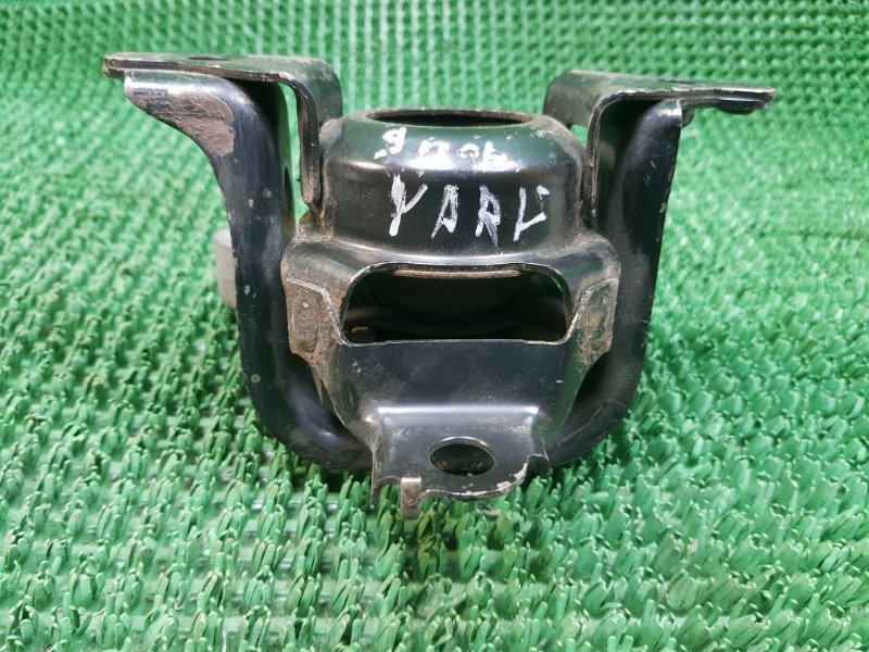 Подушка двигателя правая Yaris 2 2005-2011 P90 2SZFE