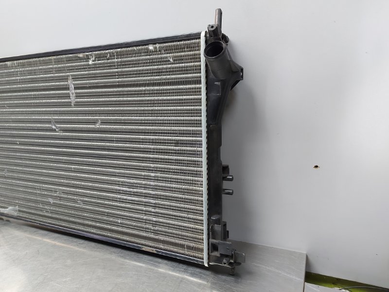 Качественный Радиатор охлаждения двигателя для OPEL VECTRA по минимальной стоимости от GlobalParts