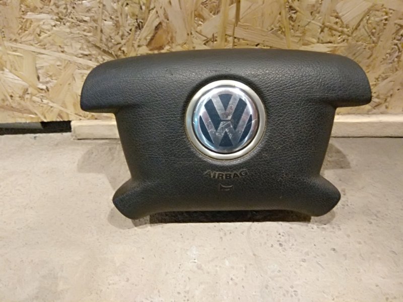Подушка безопасности в руль Volkswagen Transporter T5 2004 контрактная