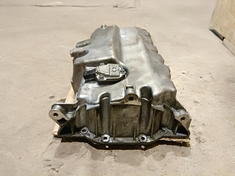 Поддон двигателя Volkswagen Passat B6 BMP