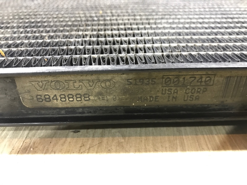 Радиатор кондиционера XC70 2001 B5244T3