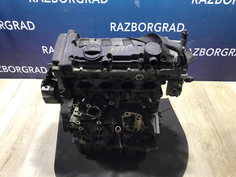 Двигатель Volkswagen Passat 2005 B6 2.0 BLR 06F100033Q контрактная