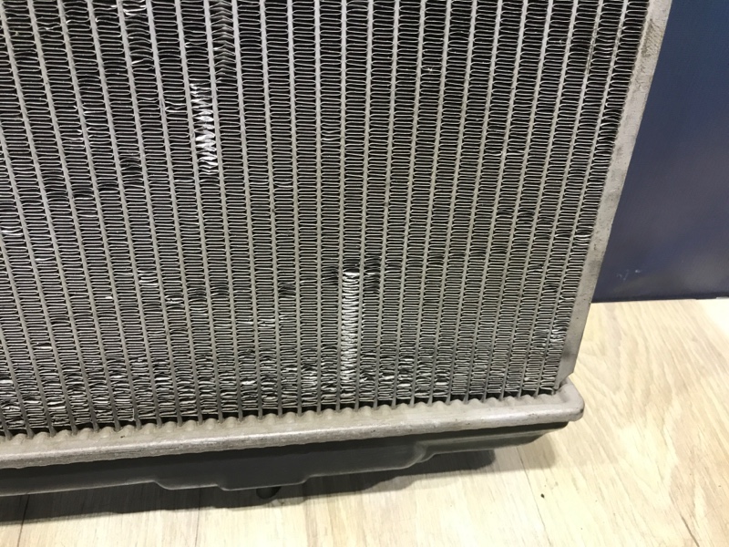 Радиатор охлаждения Sunny BF15 98-02