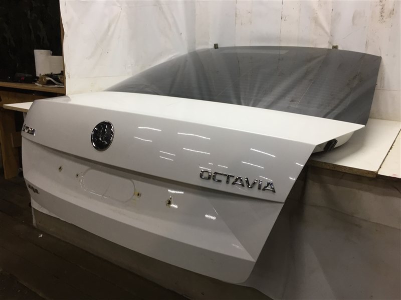 Дверь багажника Octavia A7 5E CJZA