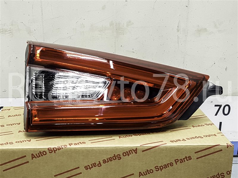 Фонарь внутренний левый Nissan Qashgai J11 26555HV05A новая