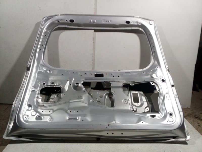 Дверь багажника LAND CRUISER PRADO 150 2009-2014 J150