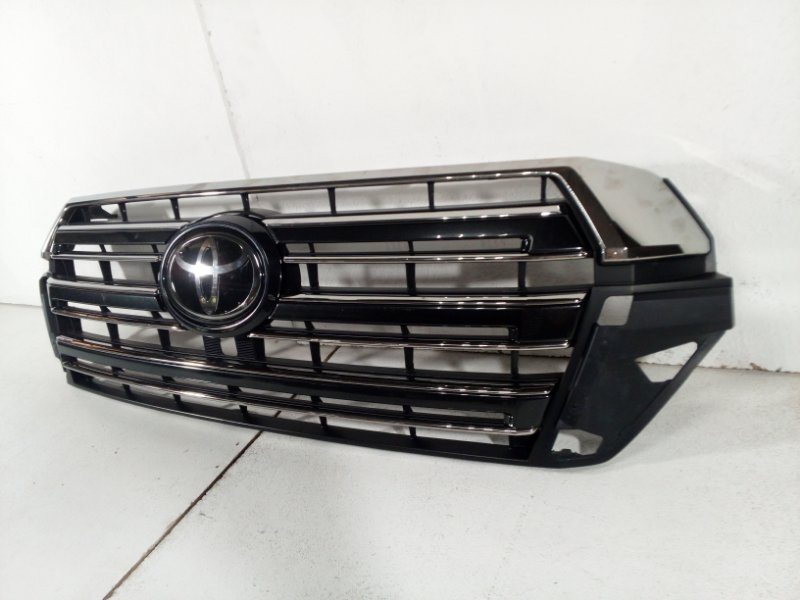 Решетка радиатора BMW 540 2015> J200