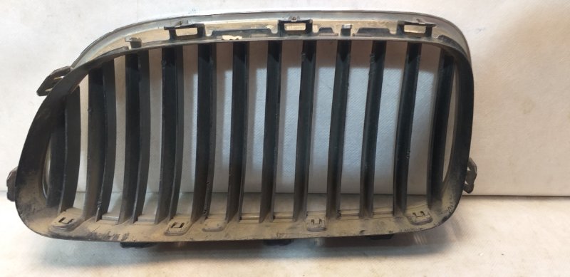 Решетка радиатора передняя правая 5-серия 2009-2016 F10