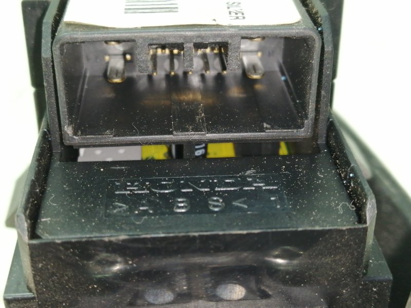 Кнопка стеклоподъемника задняя правая CIVIC 5D 2006-2012