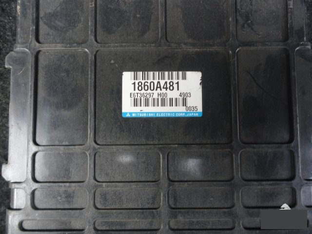 Блок управления двс MITSUBISHI TOWN BOX U62W 3G83 1860A481 контрактная