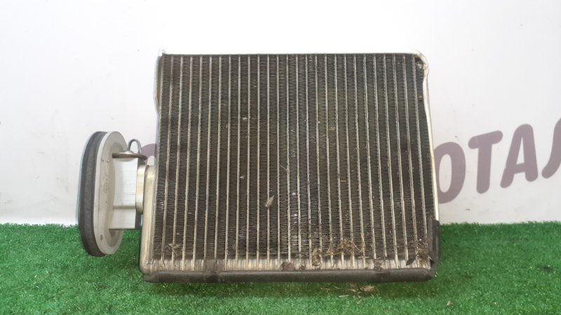 Радиатор кондиционера PRESAGE 1998 NU30 KA24DE