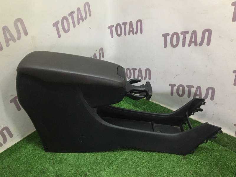 Бардачок между сиденьями передний TOYOTA Mark X Zio 2008 GGA10 2GRFE 58910-72010-C0 Б/У