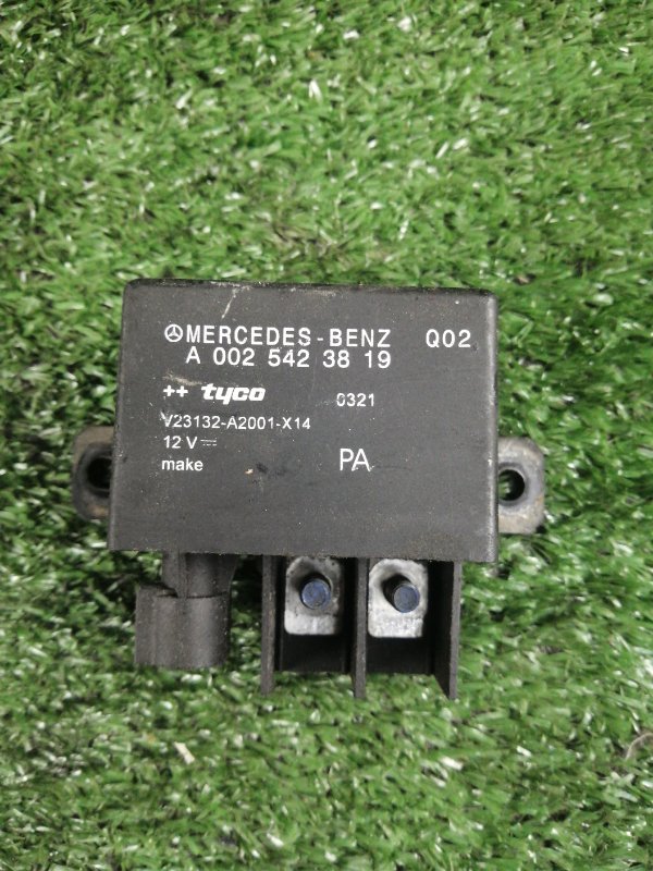 Запчасть блок реле Mercedes-Benz E-Class 2003 w211 OM646 A0025423819 Б/У Блок реле Mercedes-Benz E-Class 2003 w211 OM646 A0025423819 Б/У