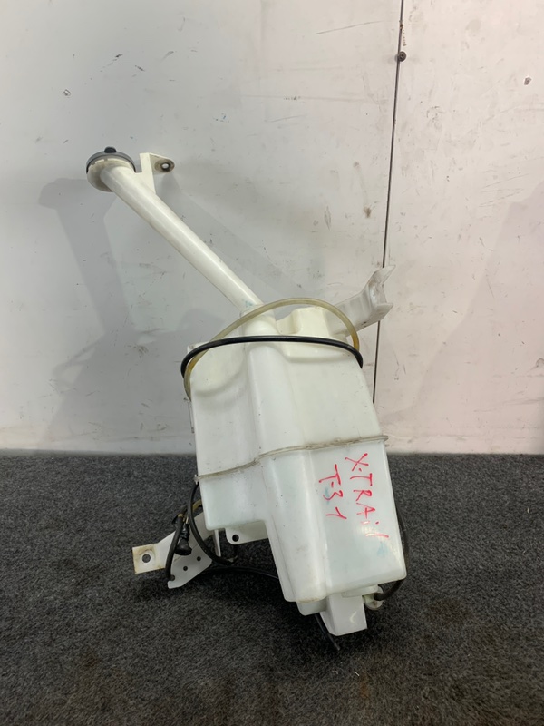 Бачок омывателя nissan x trail t31