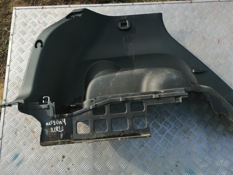 Обшивка багажника задняя левая SsangYong Actyon New 2012 CK D20T 7742034001LBA Б/У