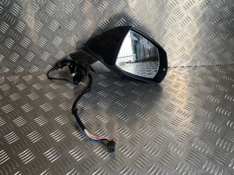 Зеркало заднего вида боковое правое Audi Q7 2016 4M CVMD 4M1857410G Б/У