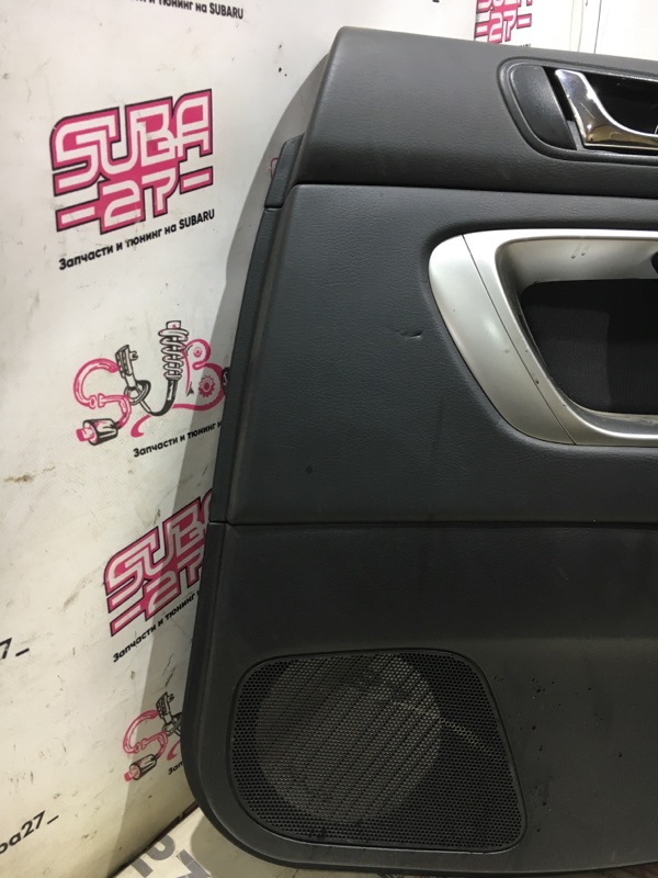 Обшивка двери задняя правая Subaru Legacy BLE EZ30