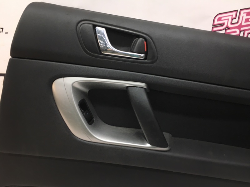 Обшивка двери задняя правая Subaru Legacy BP5 EJ20X
