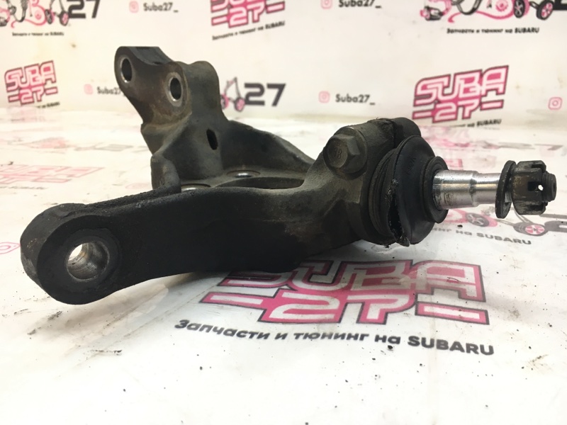 Поворотный кулак передний правый Subaru Legacy BP5 EJ20X