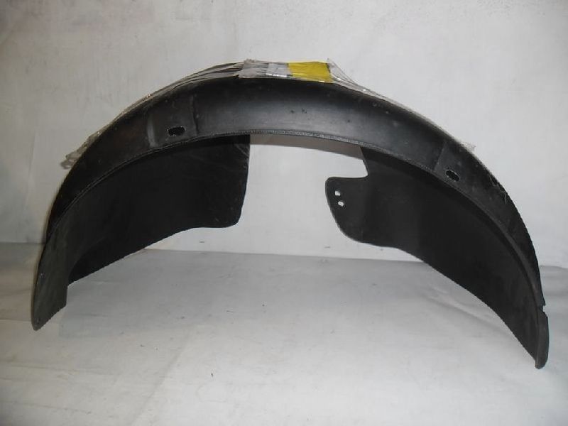 Подкрылок передний правый HYUNDAI I-30 2007-2012 JD 1.4 R84602L200 новая