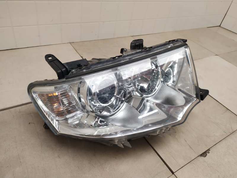 ФАРА правая MITSUBISHI PAJERO SPORT 2 2008 KH4W 4D56U 8301C560 Б/У