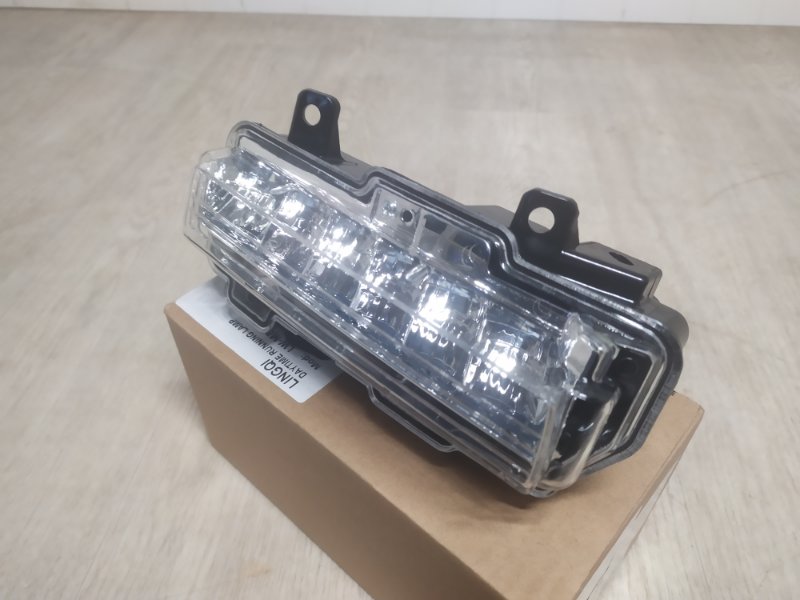 Фара ходовой огонь (LED) передняя правая MITSUBISHI PAJERO 4 V87W 4M41