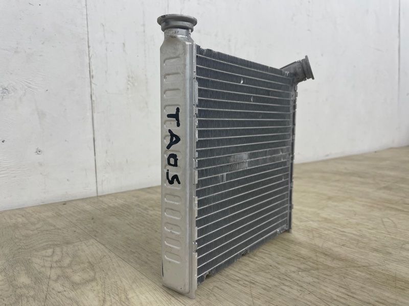 Радиатор печки TAOS