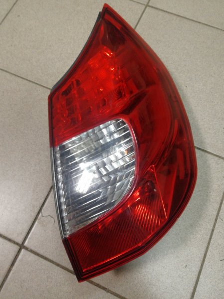 Фонарь задний (стоп сигнал) задний правый Renault Scenic 2 2007 JM K9K732 8200474327 Б/У